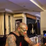 دانلود آهنگ منم اگه میدیدم هنری ندارم همه چیمو دانلود آهنگ منم اگه میدیدم هنری ندارم همه چیمو