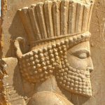 دانلود آهنگ منم کوروش و پادشاه جهان به شاهی من شادمان مردمان