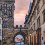 دانلود آهنگ میخوام یه نقاش بشم هر چی میبینم بکشم