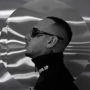 دانلود آهنگ با خودش فکر کرده الان که نیستش داغونم شاید اشکام بریزه 1 Ba Khodesh Fekr Karde