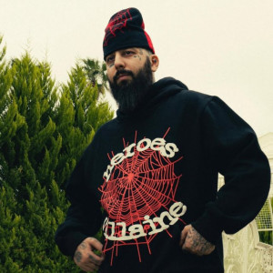 دانلود آهنگ دافت آویزونه مثل لبوبو 1 Dafet Avizon