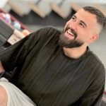دانلود آهنگ دوتا کلاه کج دستشون بی سیم بستن چهارراه رارارا